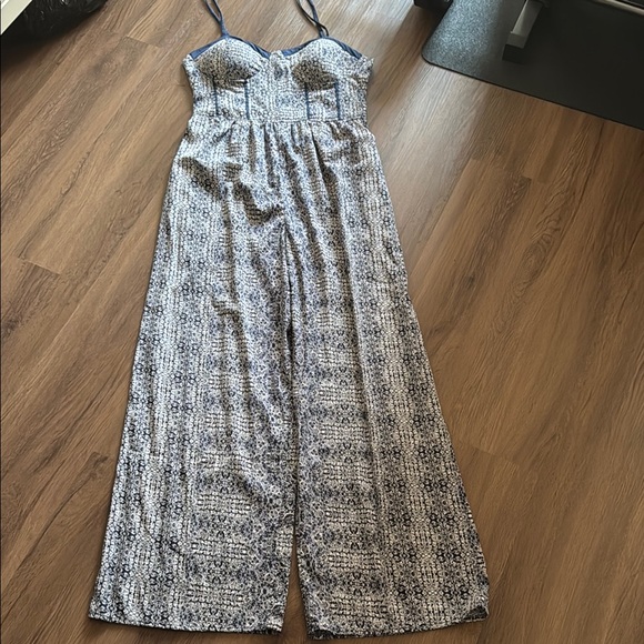 Band of Gypsies Blue and White Patterned Jumpsuit - Picture 2 of 8